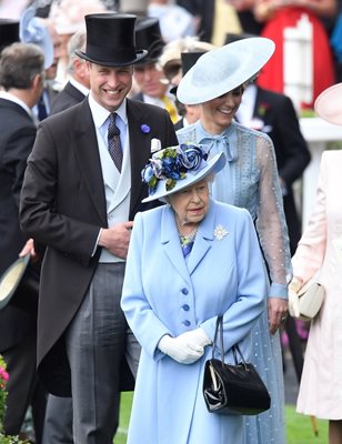 Уилям и Кейт с кралицата на Royal Ascot