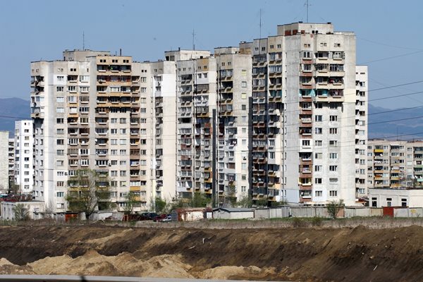 Панелките също са търсени, макар повече купувачи да търсят ново строителство.