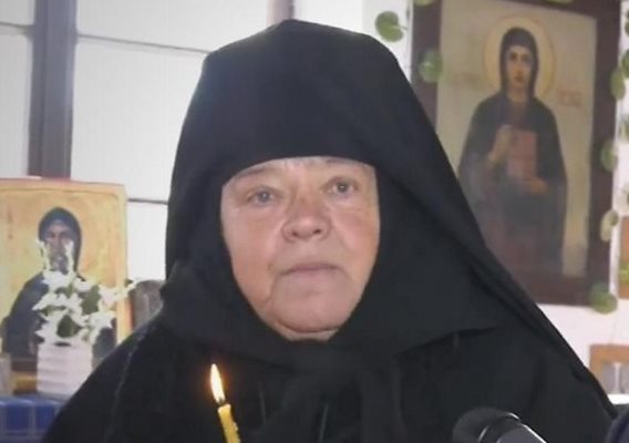 Сестра Серафима търси послушници и средства за Огняновския манастир