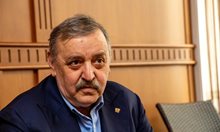 Проф. Кантарджиев: Грипът тръгва по-масово през декември, пикът ще в края на януари