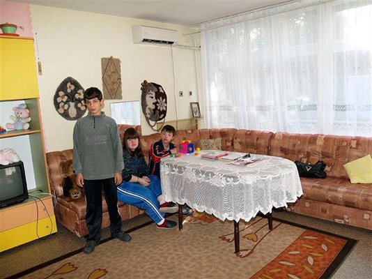 Немското сдружение подкрепя и дома за деца “Надежда, Вяра и Любов” в Пазарджик.
СНИМКА: ЛЮБО ИЛКОВ