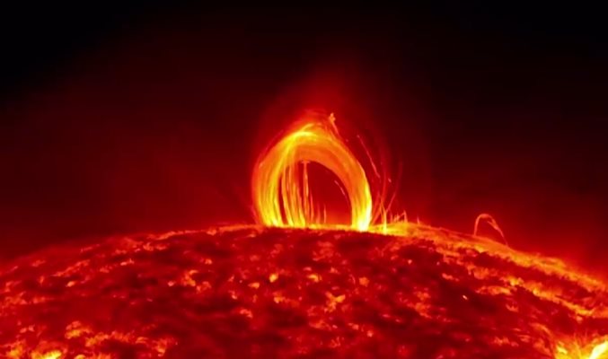 Сондата "Паркър" засне масивна слънчева експлозия (Видео)