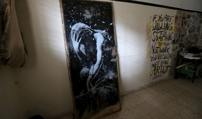 Открадната творба на Банкси от Париж бе открита в Италия