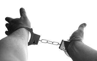 Арестуваха мъж от Хасково, издирван за трафик на хора в Унгария
