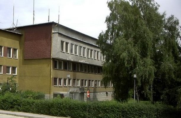 Служителите от Районното управление на полицията във Велинград задържали криминално проявения за вандалската проява