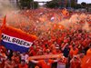 Над 75 000 фенове на Нидерландия заливат Дортмунд утре