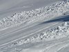 Лавина уби двама скиори във Френските Алпи