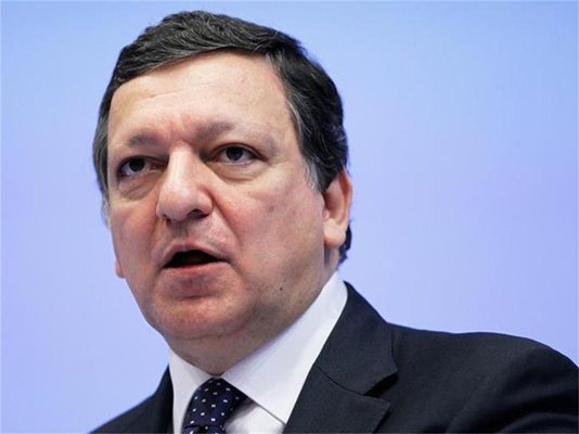 Жозе Барозу: Еврото е силна валута, няма да се срине