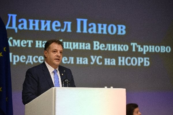 Председателят на УС на НСОРБ Даниел Панов