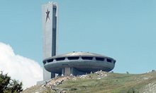 Откраднат ли е проектът за паметника на Бузлуджа: "Летящата чиния" е трябвало да бъде модерно кафене в София