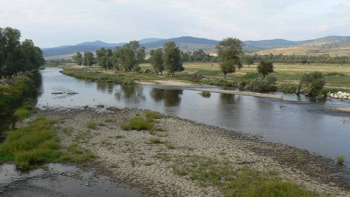Река Тополница е приток на Мариця. Снимка: Уикипедия