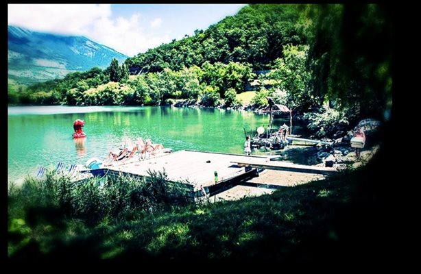 Edge of the Lake, Швейцария