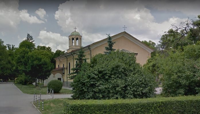 Храм "Св. Троица" СНИМКА: Google Street View