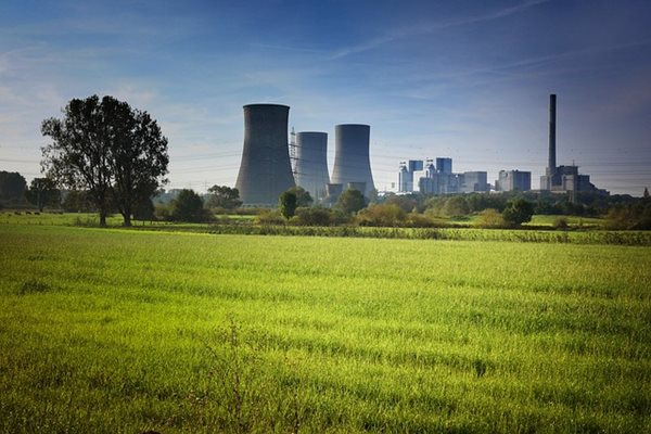 Нидерландия ще строи две нови ядрени централи до 2035 година