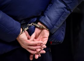 Мъж обвинен за грабеж над дете в София