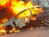 Кола пламна след катастрофа между Пловдив и Асеновград, загина 23-годишен