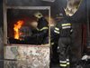 Пожар погълна дома на две семейства в Пловдив (снимки)