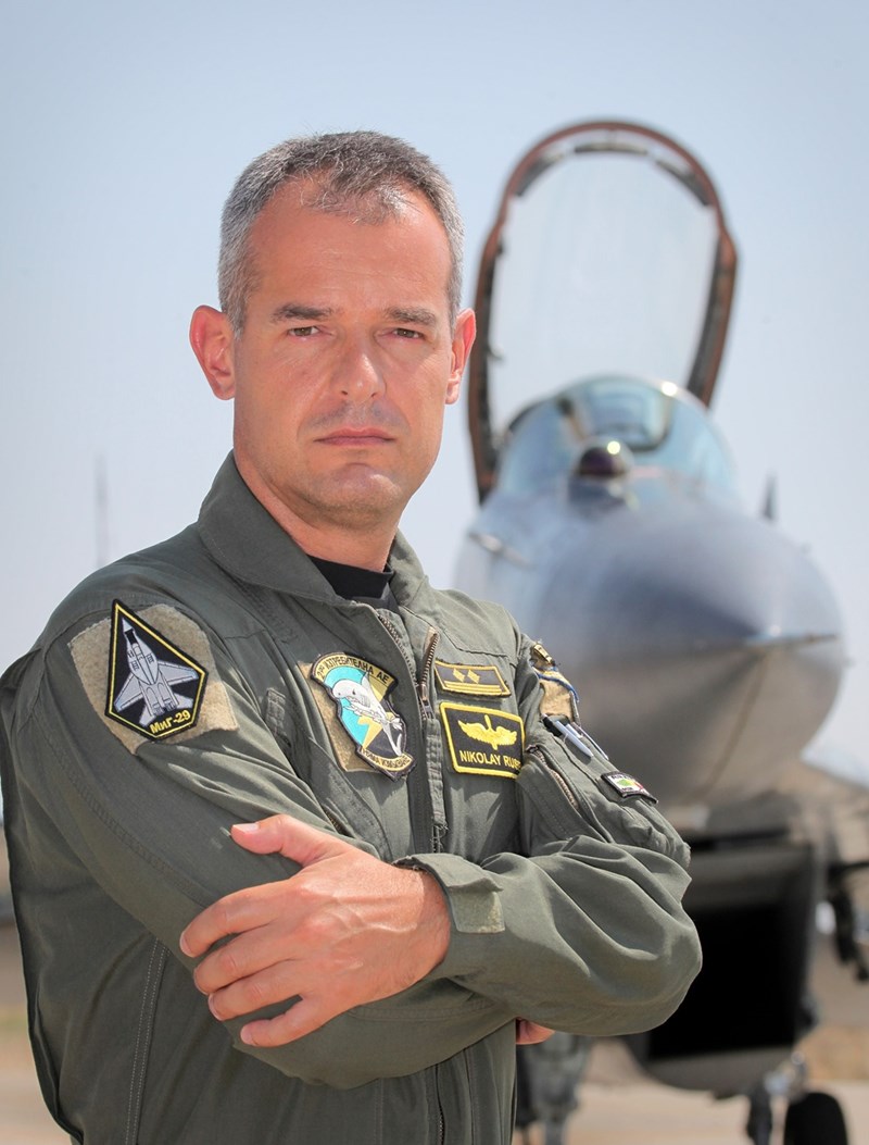 Командирът на авиобаза Граф Игнатиево: Политици в застой трупат капитал от ВВС