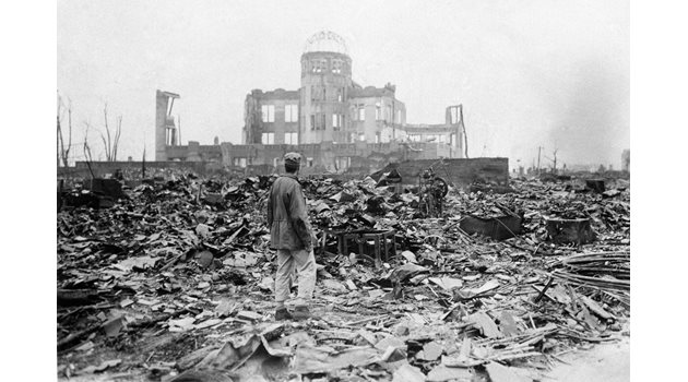 Още по време на руско-японската война в началото на века Распутин предсказва атомната бомбардировка над Япония.