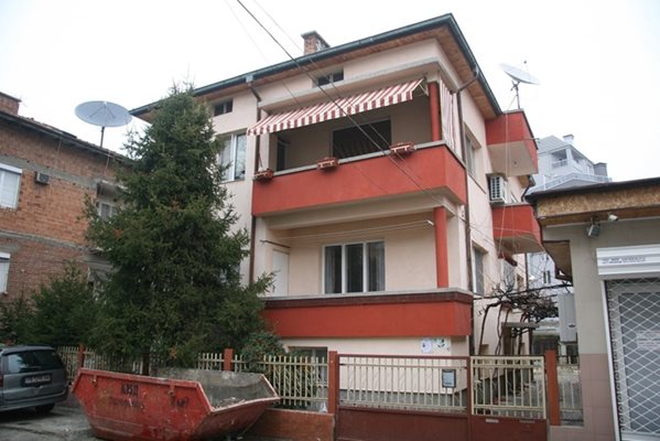 Къщата на д-р Димитров на ул. "Лука Касъров" в Пловдив. Снимки: 24 часа