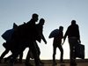 Гранични полицаи задържаха трима незаконни мигранти, укрити в камион