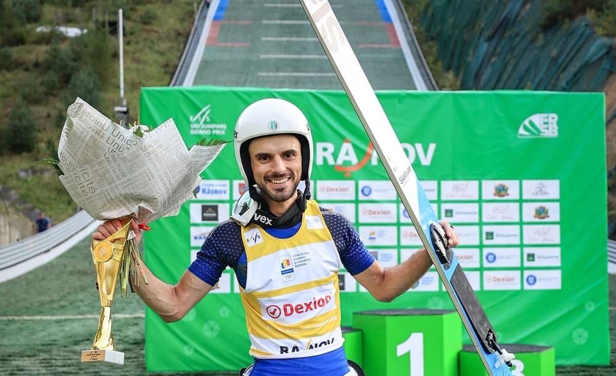 Страхотен Владимир Зографски с трета победа за лятната Гран при в ски скоковете