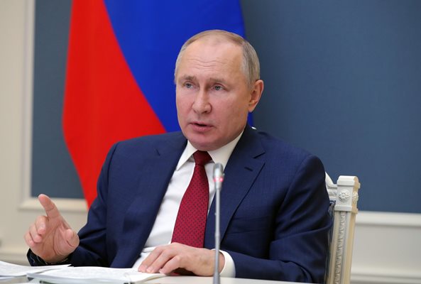 Путин говори по конферентна връзка с Давос.