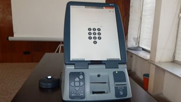 В Силистренско позволиха на избиратели да гласуват повторно след проблем с машините