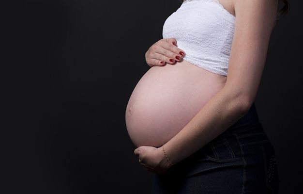 Според американско медицинско списание бременни, които пият кафе, раждат деца с по-нисък ръст и тегло.  
СНИМКА: Pixabay