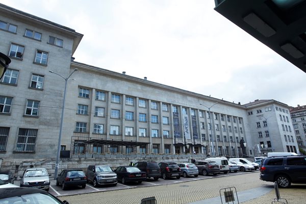 Сделката за Телефонната палата е за 22 млн. лева.