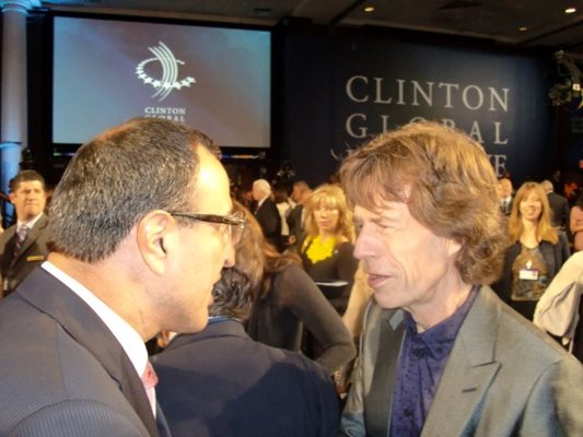 С легендарния вокалист на “Ролинг Стоунс” Мик Джагър на събрание на фондацията на Бил Клинтън в Ню Йорк през 2010 г.