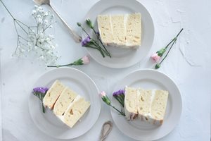 Нещо вкусно: Ванилова торта с крем сирене