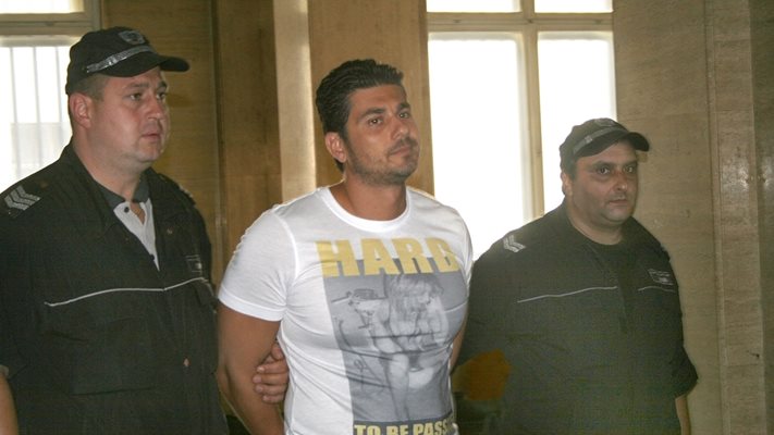 Михаил Младжов в съда