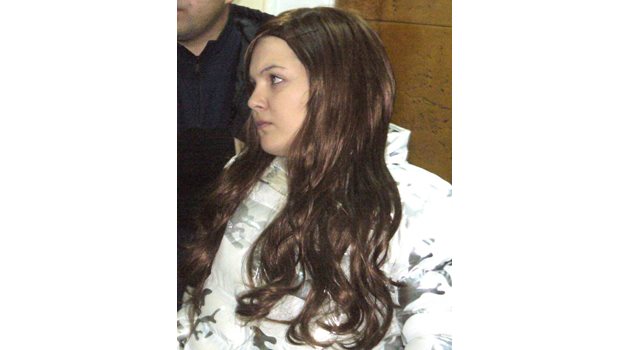 Мария Гиздева не иска дело по съкратената процедура, ще доказва в съда, че е действала в условията на неизбежна самоотбрана.