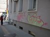 Някой “задраска” ремонта за 5,7 млн. на Френската – грозни графити по новата фасада