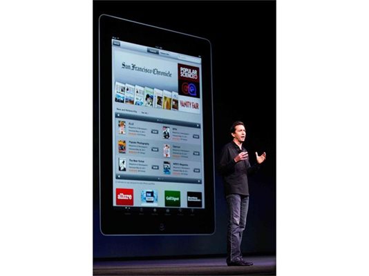 цепрезидентът на Apple Скот Форстал представи iOS 5 официално в края на миналата седмица. 
СНИМКА: РОЙТЕРС