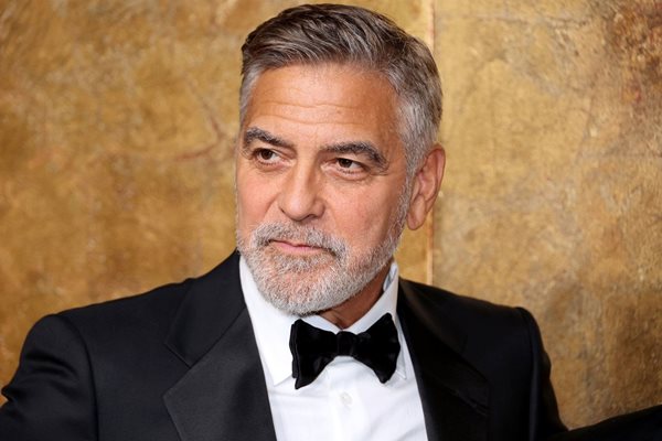 Джордж Клуни подкрепя Камала Харис