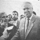 Президентът д-р Жельо Желев убеждава руския си колега Борис Елцин да признае Македония. 