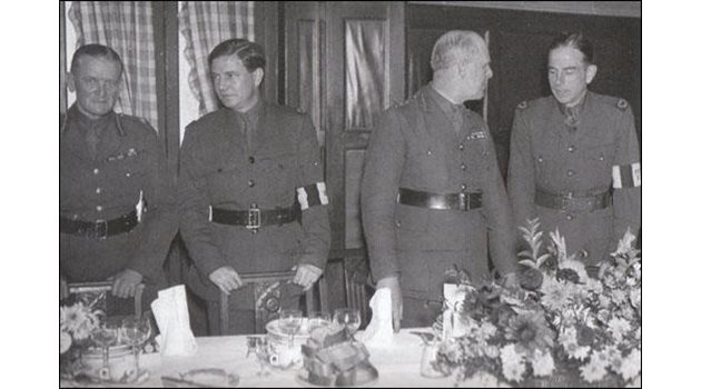 D-Day e една от ювелирните операции на Ким Филби (вторият отляво) и колегите му от МИ6 и МИ5.