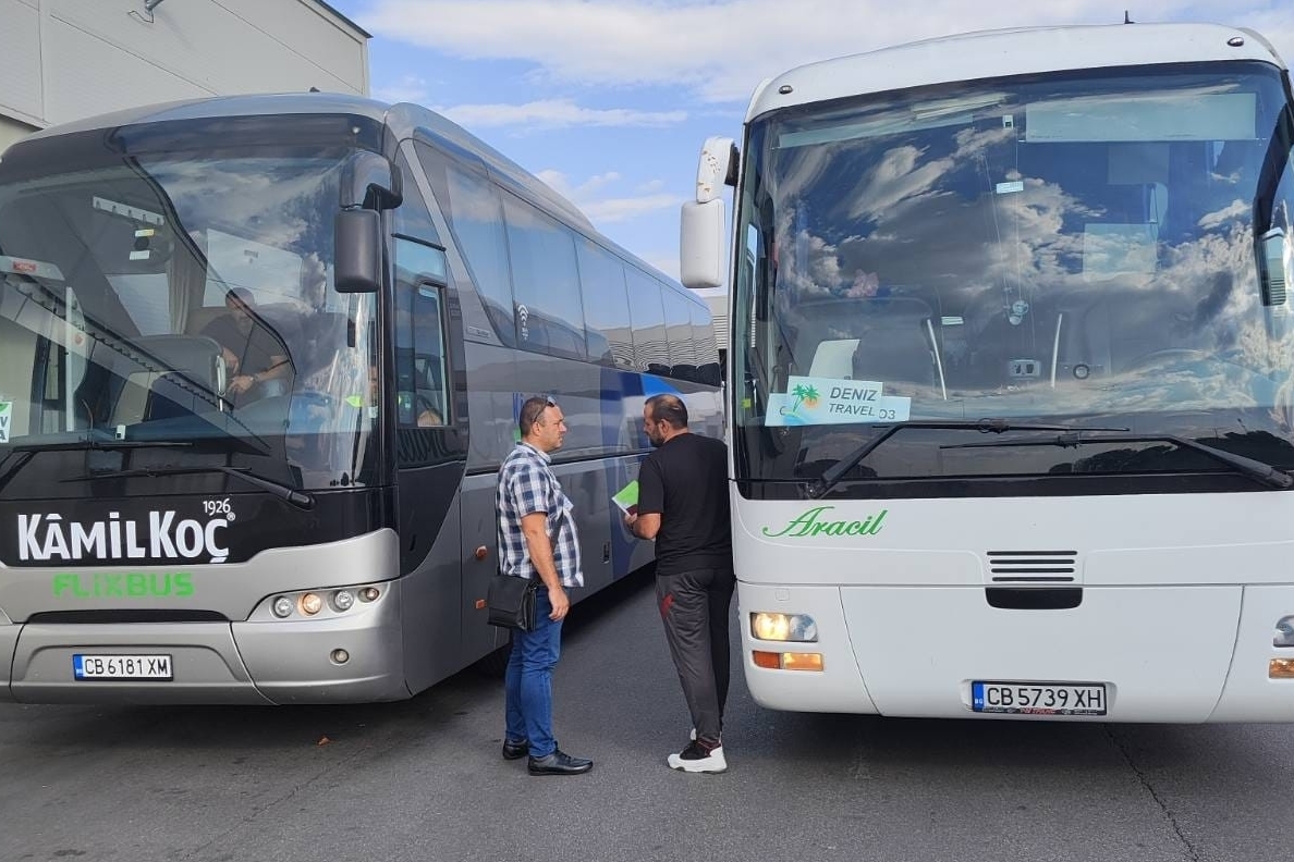 Министерството на туризма провери 22 автобуса на ГКПП Капитан Андреево