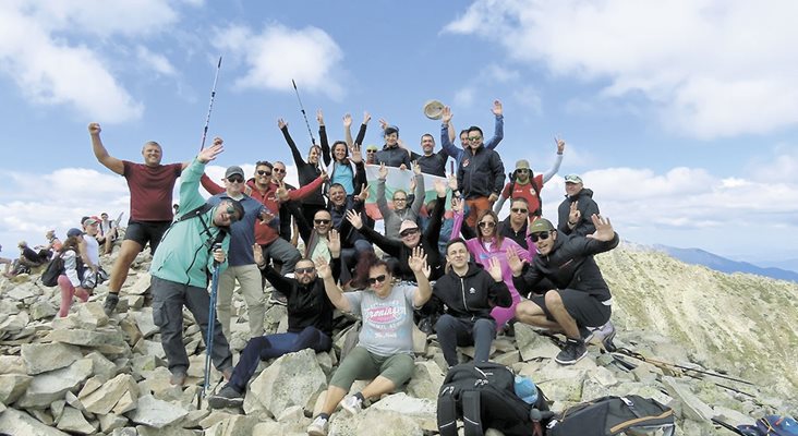 Hiking in Pirin for participants in the company's Tourism Club