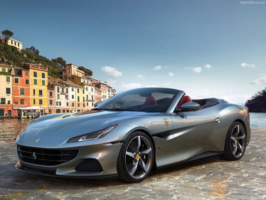 Ferrari Portofino може да се произвежда с голям бензинов двигател и след 2035 г. при определени условия. Снимка: Официален сайт Ferrari