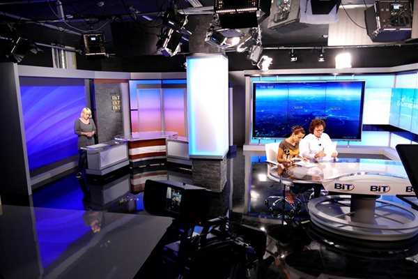 Новинарското студио на новата телевизия BIT