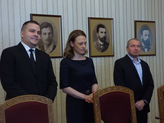 Станислав Балабанов, Ива Митева и Тошко Йорданов по време на консултациите при президента Румен Радев