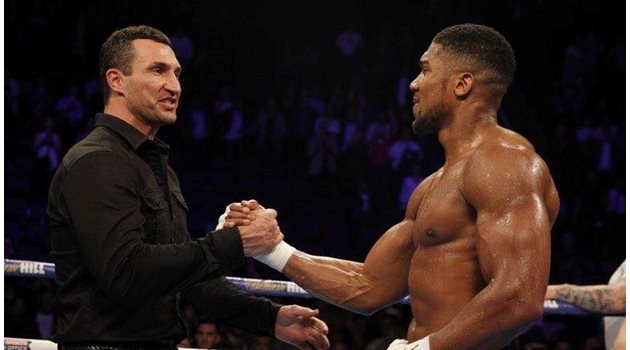 "Успех малко братче, гордея се с теб!" Снимка: Фейсбук/Klitschko