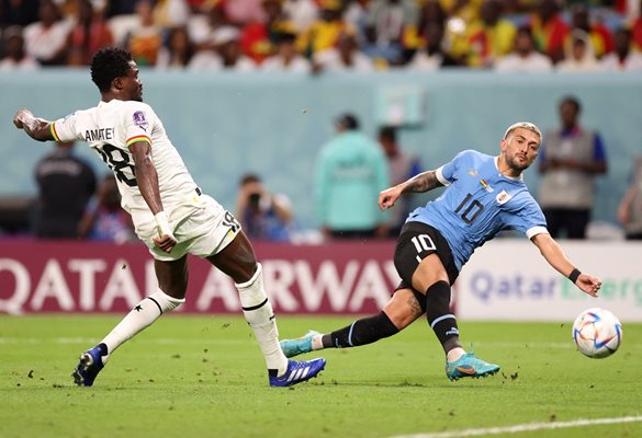 От нашия човек в Катар: Уругвай води 2:0 на Гана и засега продължава напред, Южна Корея изравни на Португалия