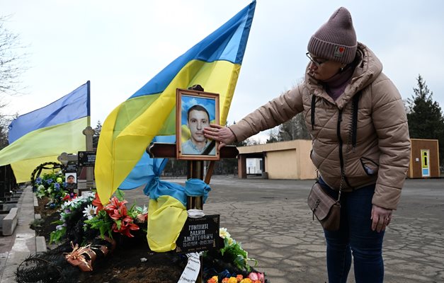 Осем отблъскващи лъжи за Украйна