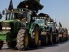 Протестиращите земеделци в Гърция затвориха магистралата Атина-Ламия (Видео, снимки)