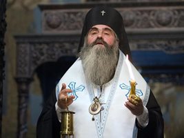 Мистична връзка между смъртта на митрополит Кирил, Хюлия и Петър?