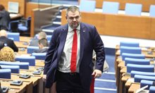 Пеевски изпрати в МВР, прокуратурата и ДАНС доклада на комисията за Митниците